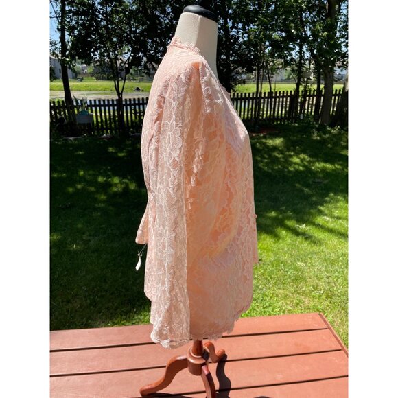 Vintage Lauren Nicole Pink Lace Lined Blouse With Button Detail & Scalloped Trim - Picture 4 of 8